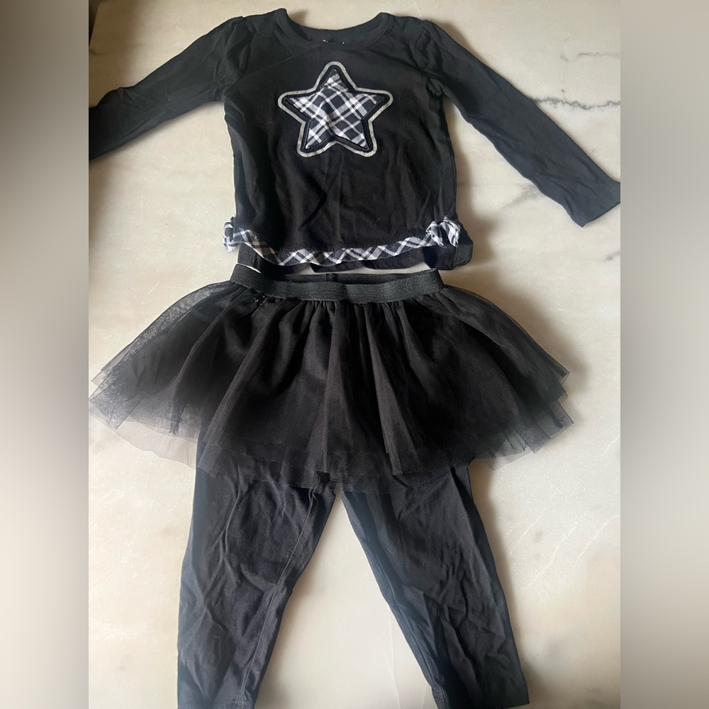⭐️ Black and Silver Girls Set